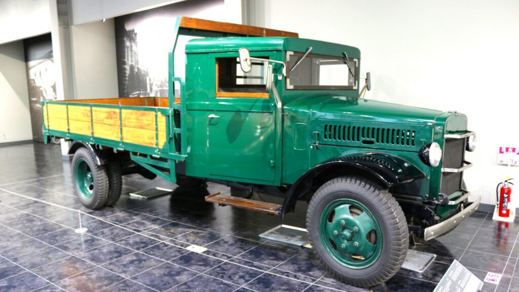 トヨタ KC型 トラック Toyota Model KC Truck 1945年・日本