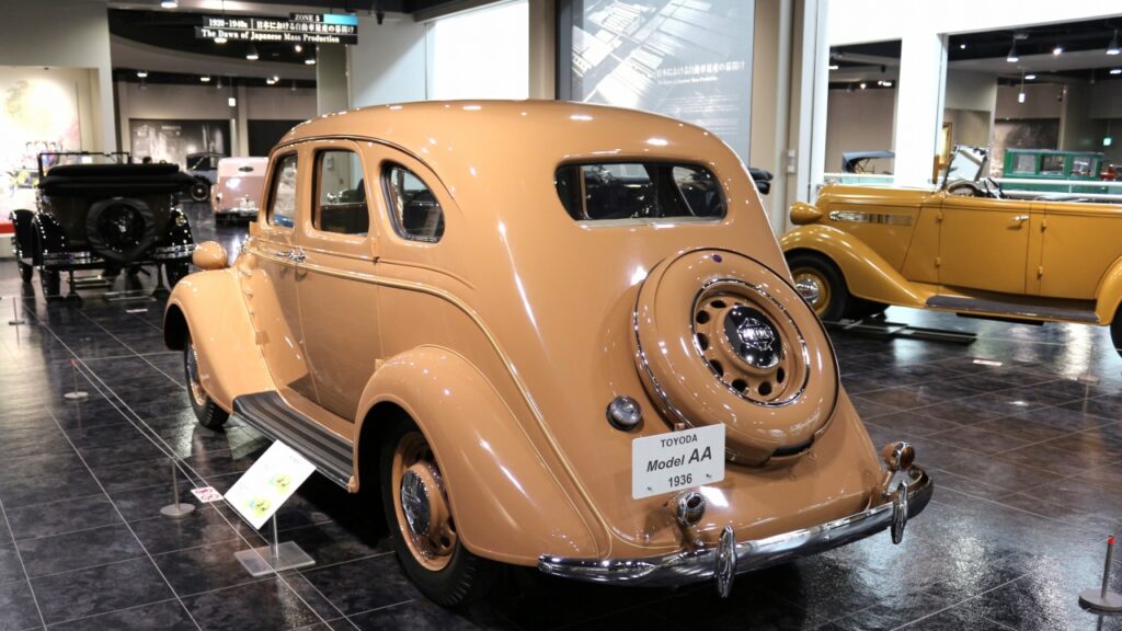 トヨダ AA型乗用車（レプリカ）1936年