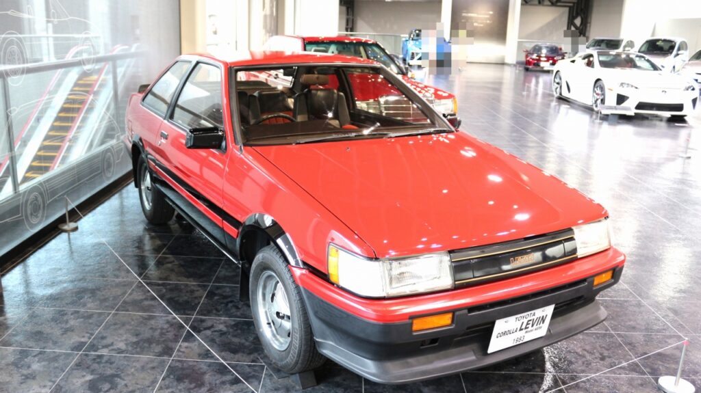 トヨタ カローラ レビン AE86型 1983年 日本