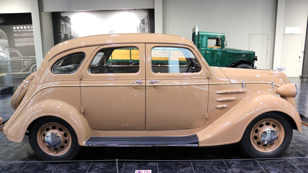 トヨダ AA型乗用車（レプリカ）1936年