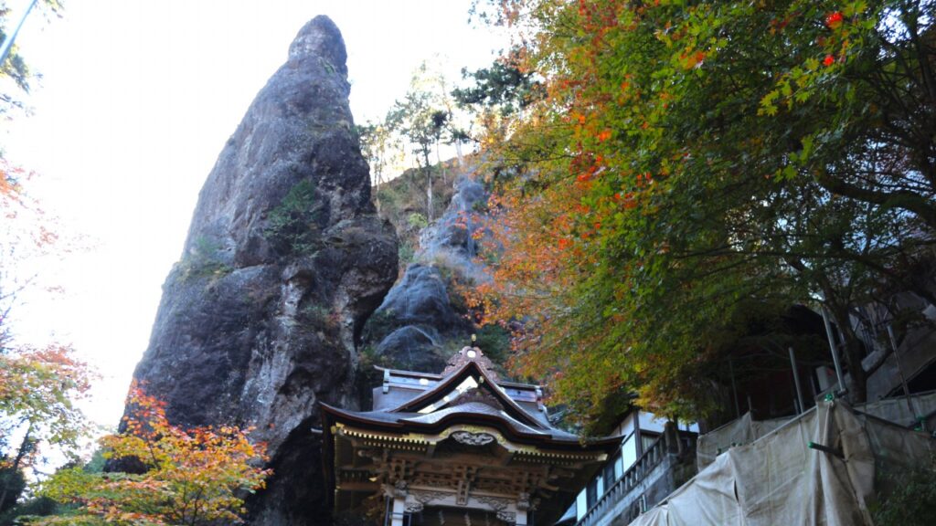 榛名神社　双龍門