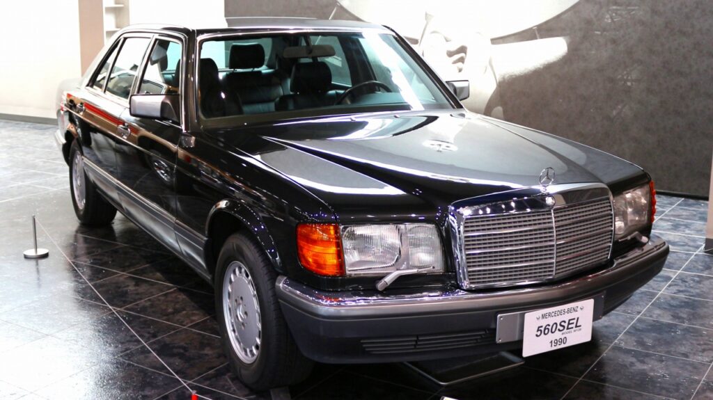 メルセデス ベンツ 560SEL モデル W126 1990年