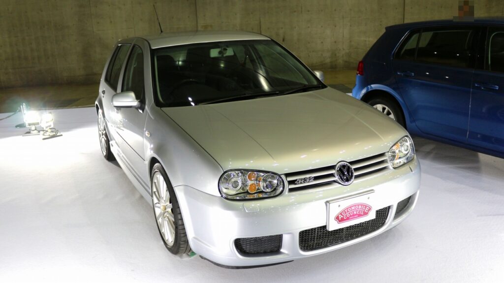 フォルクスワーゲン ゴルフ R32 2004年