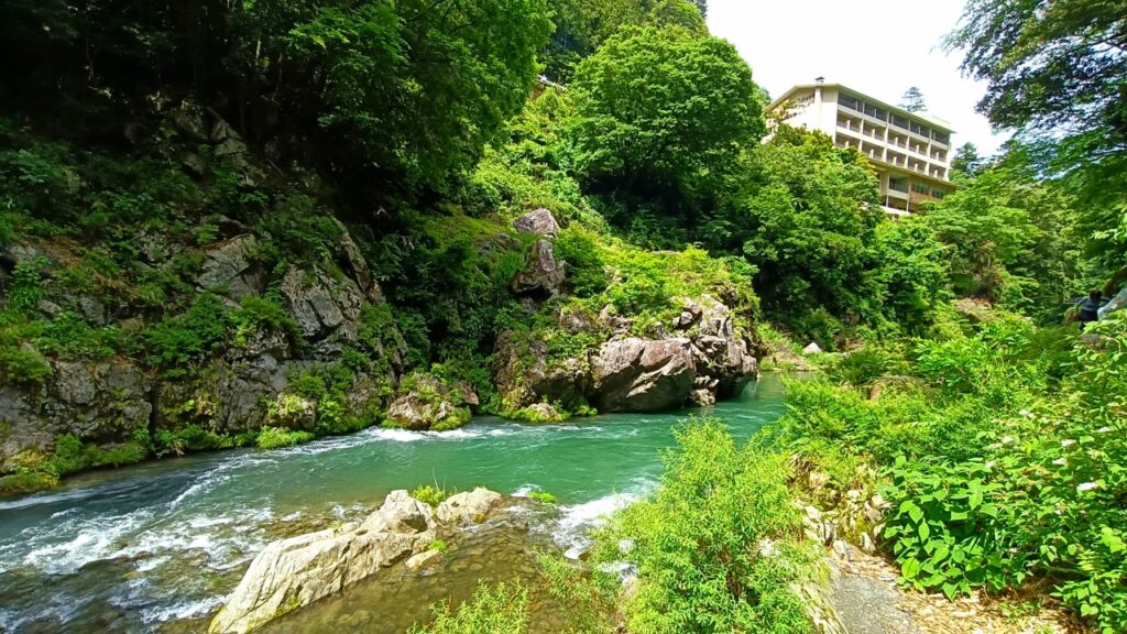 鳩ノ巣渓谷