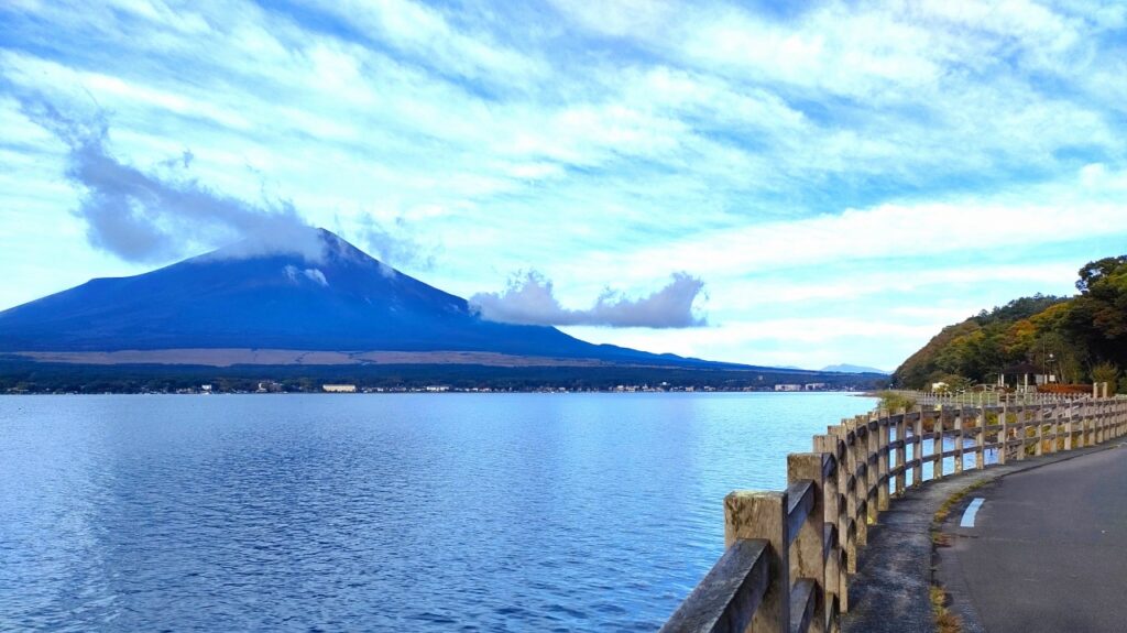 山中湖長池親水公園からの富士山