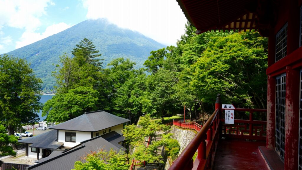日光山 中禅寺から見た男体山
