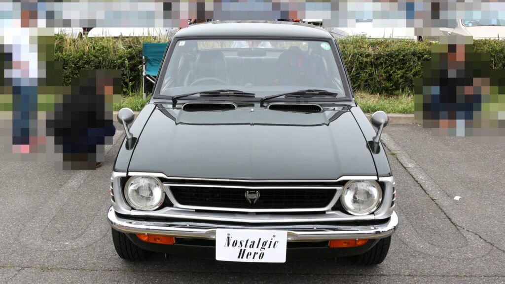 トヨタ　カローラ　レビン　TE27型
