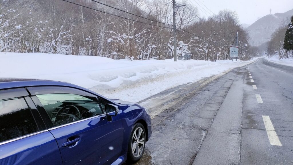 苗場スキー場からの帰り雪道