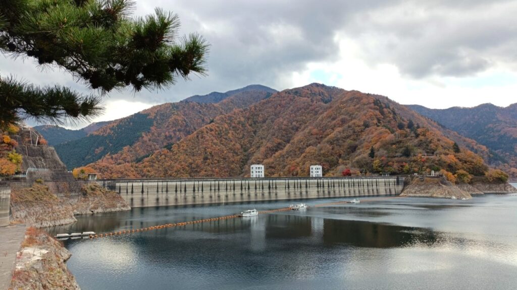 奥多摩湖 小河内ダム