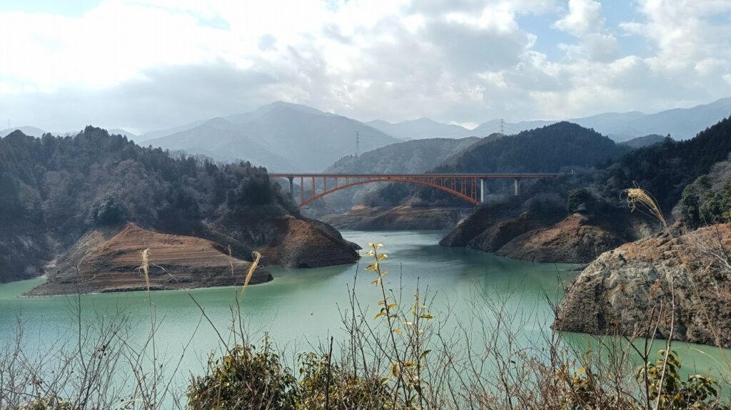 宮ケ瀬湖 虹の大橋