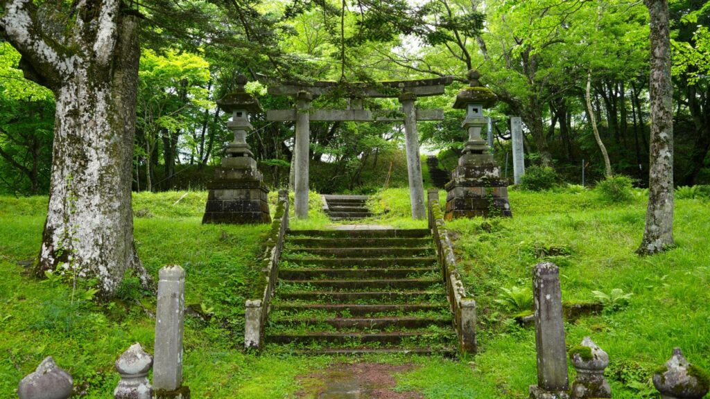 赤城神社　元宮跡地
