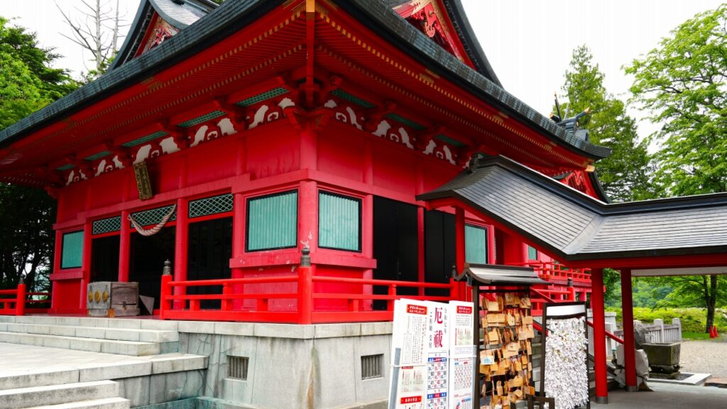 赤城神社　拝殿