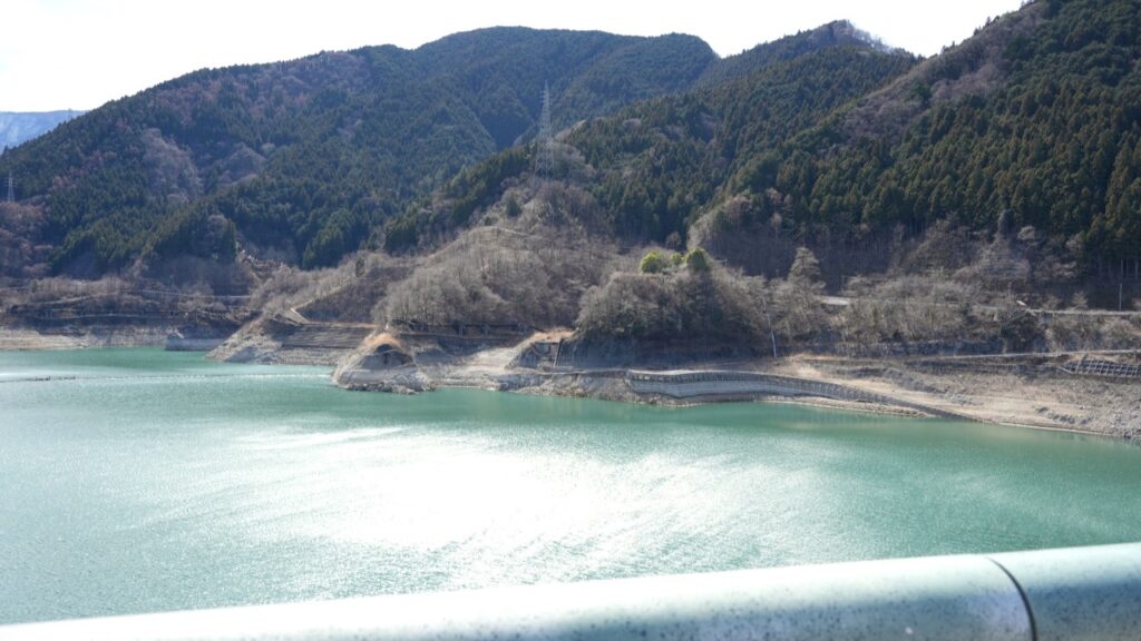 浦山ダム　秩父さくら湖